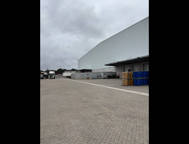 8,176M² WAREHOUSE TO LET IN EPPING INDUSTRIAL